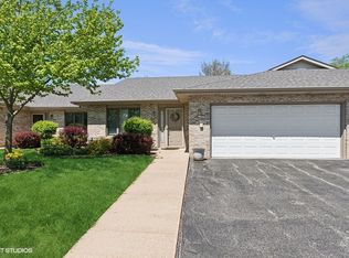 2407 Par Four Ct, Joliet, IL 60436
