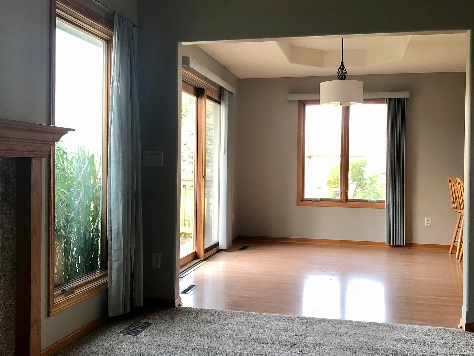 3 bed, 1428 sqft, $2,400 — Photo 4