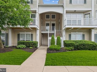 90 Foxglove Dr, Riverside, NJ 08075