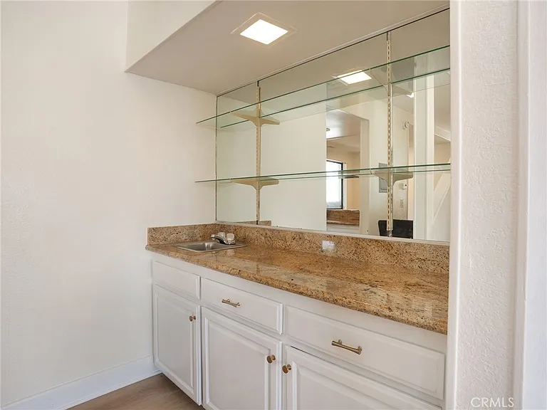 355 Pershing Dr #B — Photo 25