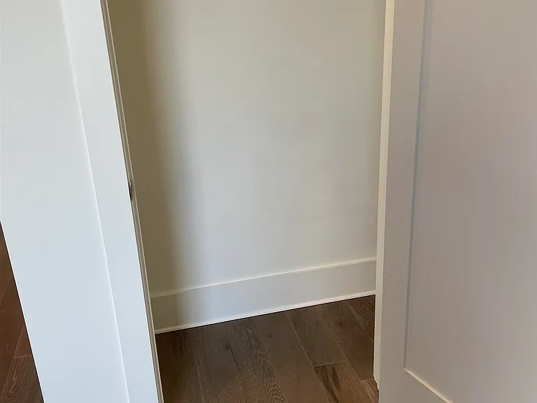 460 Heatherden Ave — Photo 23