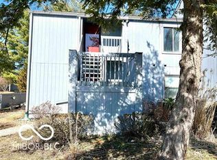 9133 S Pointe Ridge Ln, Bloomington, IN 47401