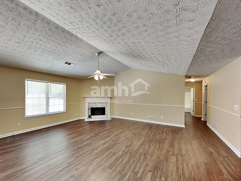 4160 Lenox Park Dr — Photo 6