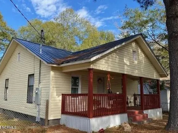 902 Randolph Street S, Wilson, NC 27893
