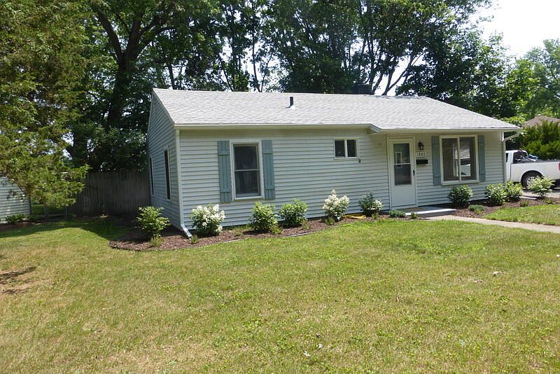 1st image of 1880 Baldwin Dr