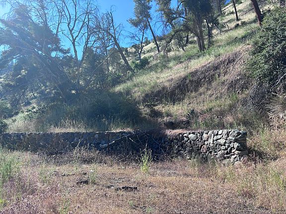 3rd image of 31 Hart Ln