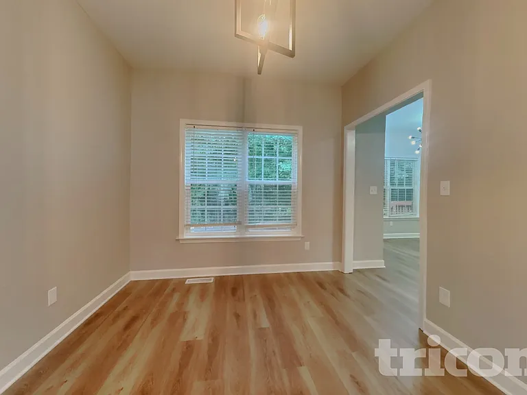 212 Water Mill Rd — Photo 3