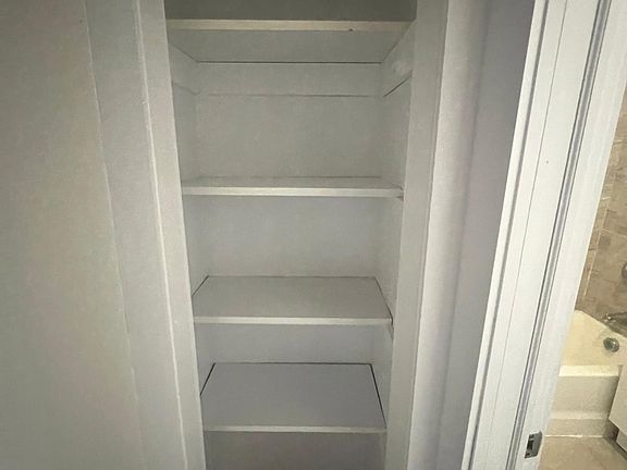 5th image of 901 Bergen St #1L