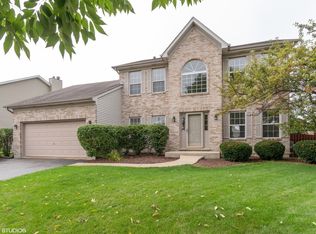 924 Asbury Dr, Aurora, IL 60502