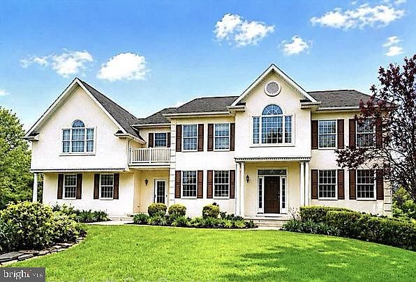 1st image of 5 Aspen Dr