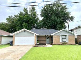 1419 Kent Ave, Nederland, TX 77627
