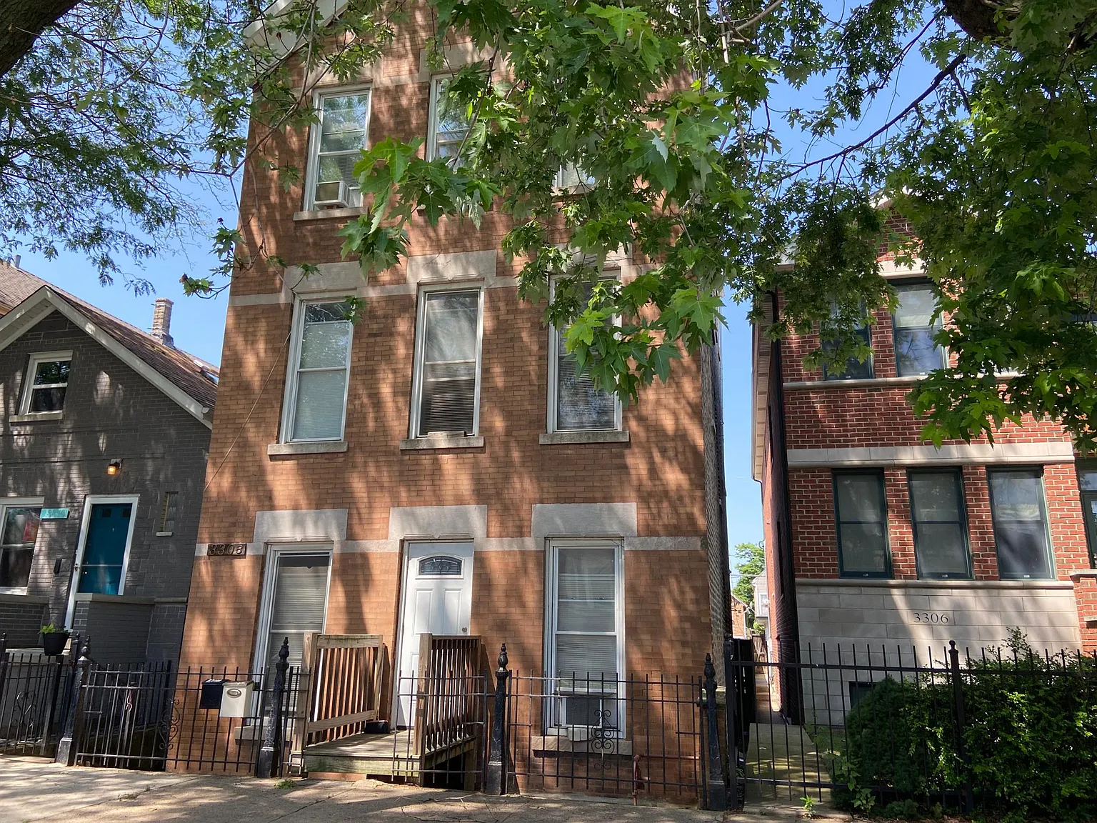 3308 S Carpenter St — Photo 2