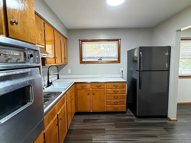 1905 Cypress Dr — Photo 12