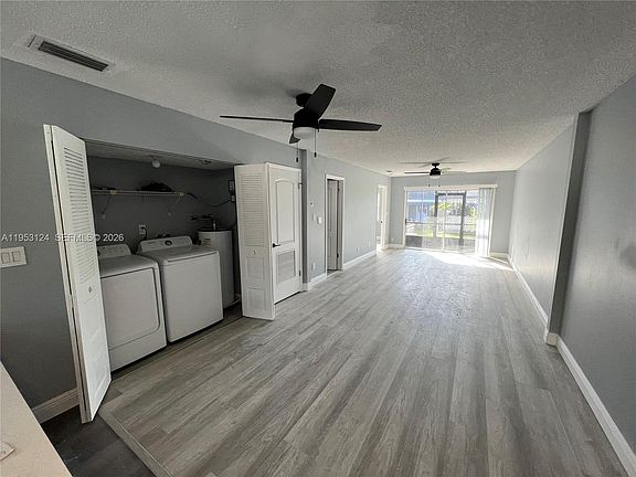 2nd image of 313 Dirksen F3 City In The Est #Of