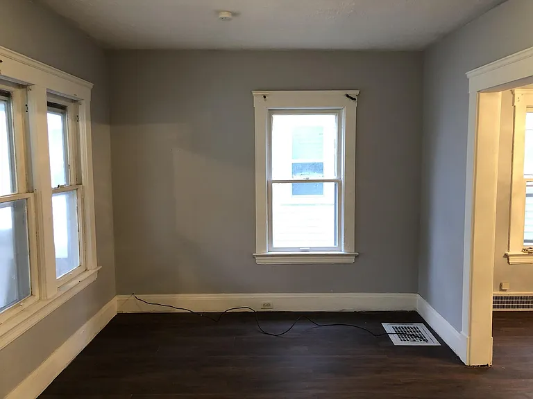 1772 Urbana Rd — Photo 5
