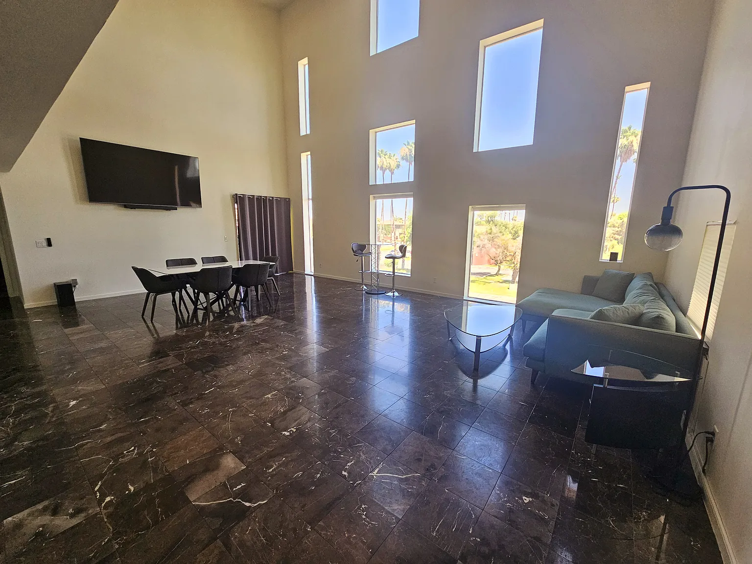 3 bed, 2.5 bath, 2257 sqft, $2,650 — Photo 4
