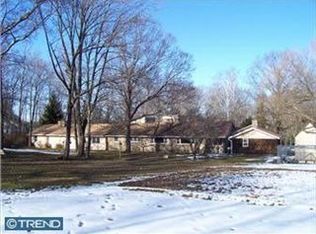 569 Haycock Run Rd, Kintnersville, PA 18930