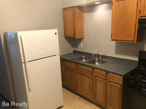 2nd image of 5850-58 S King Dr W #10602777