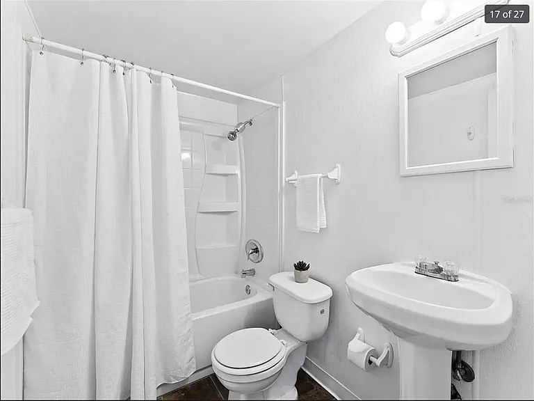 2515 Winston Ave — Photo 17