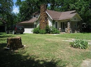 1017 E Titus St, Mexia, TX 76667