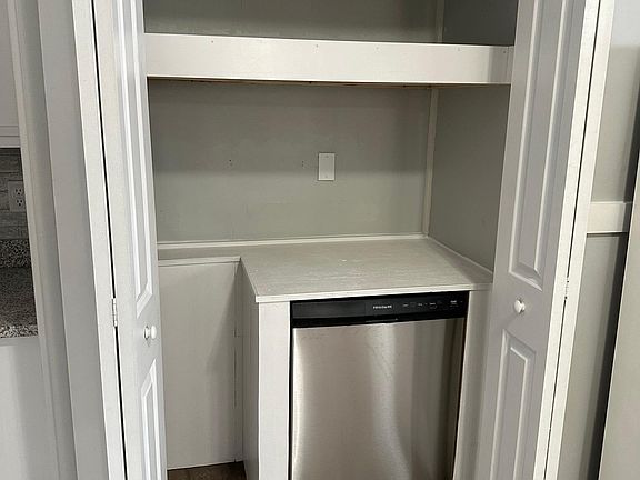 4th image of 50 N Main St APT A
