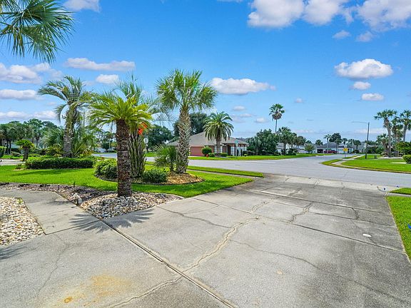 5th image of 117 Summer Breeze Rd