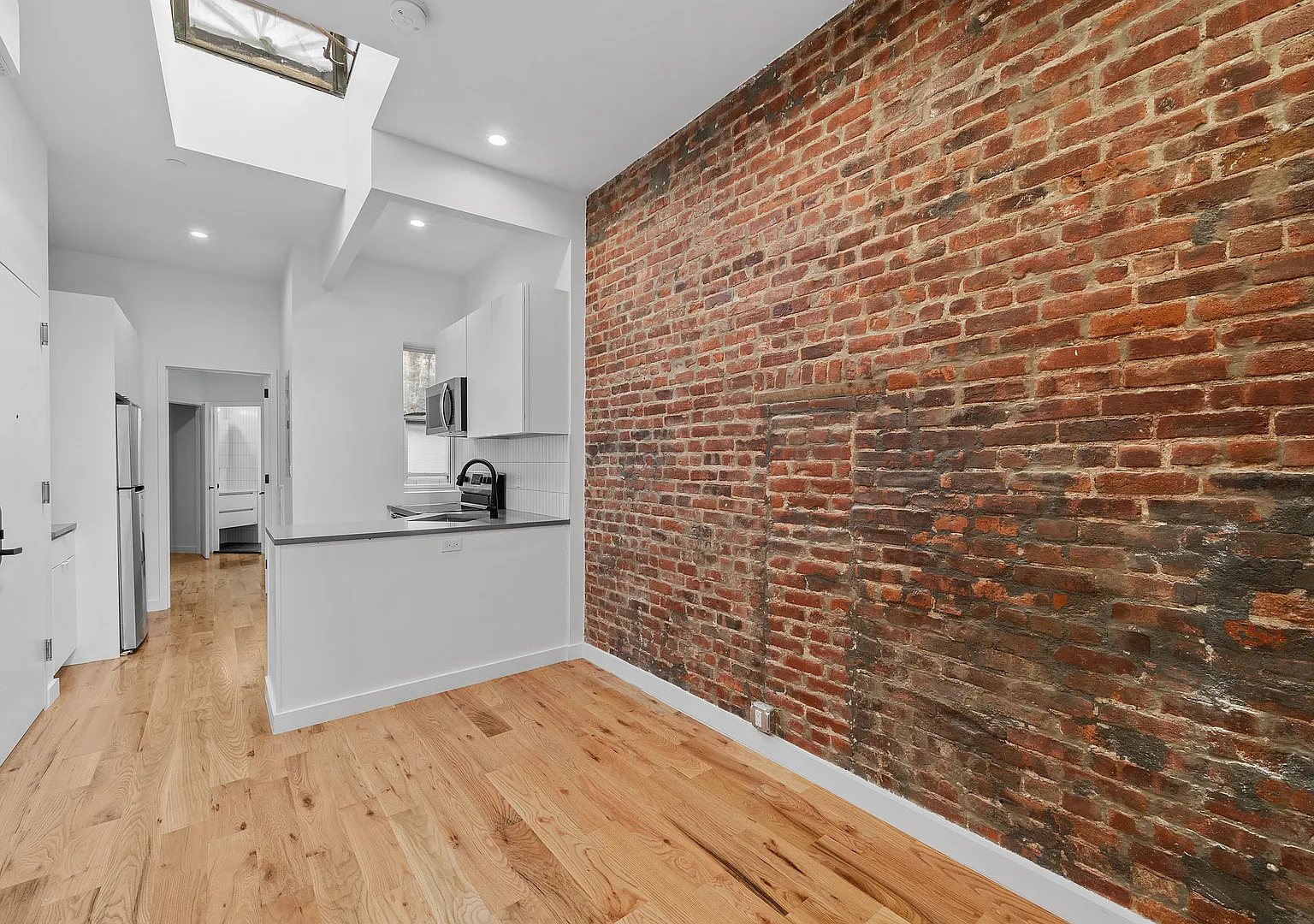 284 Suydam Street — Photo 1