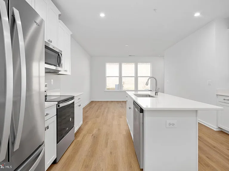2536 Neabsco Common Pl — Photo 14