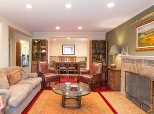 21834 82nd Ave, Queens Village, NY 11427
