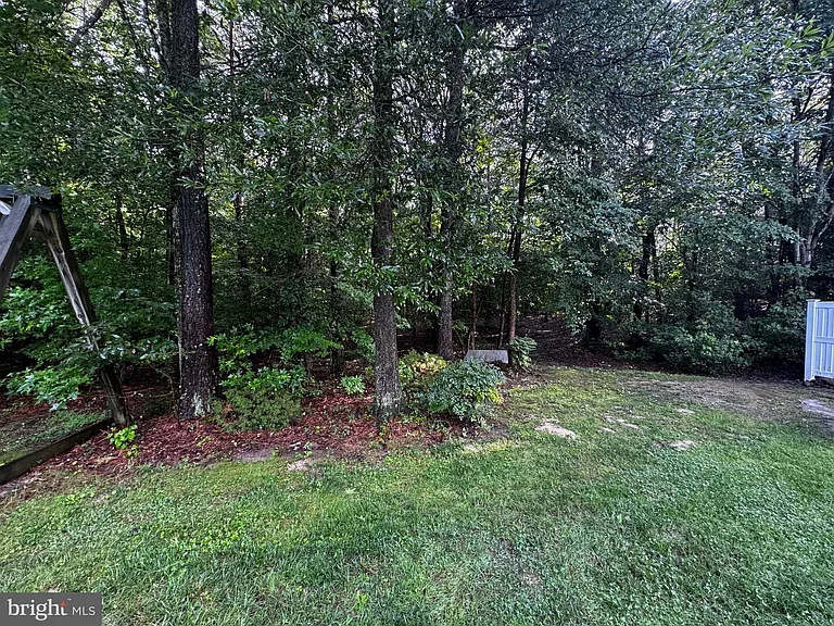 23063 Pembrook Dr — Photo 49