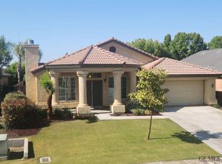10316 Lanesborough Ave, Bakersfield, CA 93311