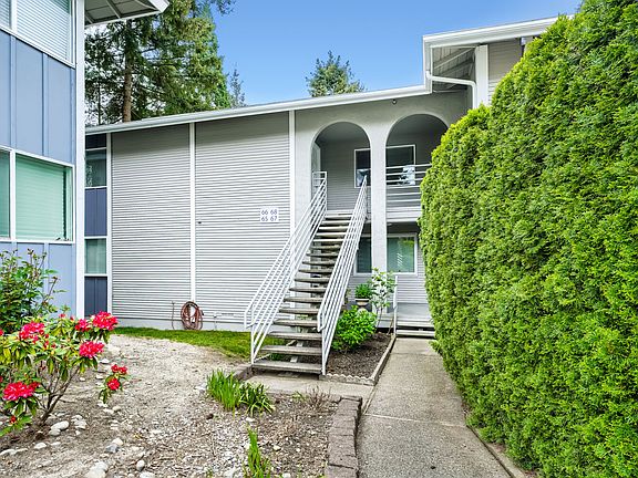 5th image of 17208 NE 45th St APT 66