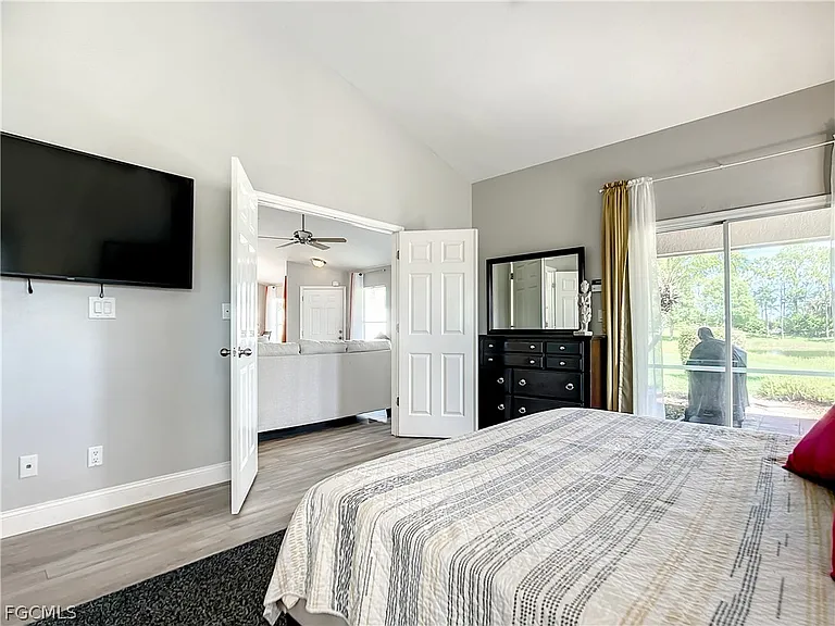 13633 Admiral Ct — Photo 25