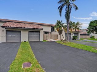 Golfwood, Miami, FL 33179