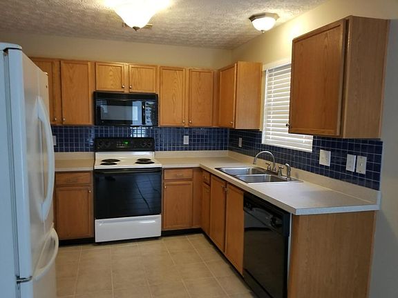 5th image of 401 Ashford Ave