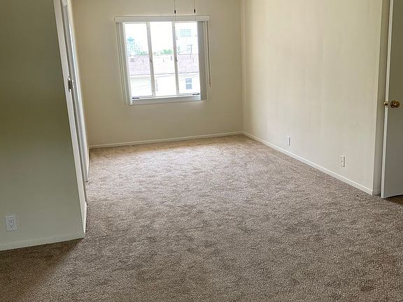 3rd image of 1333 N Brand Blvd #106-1/2