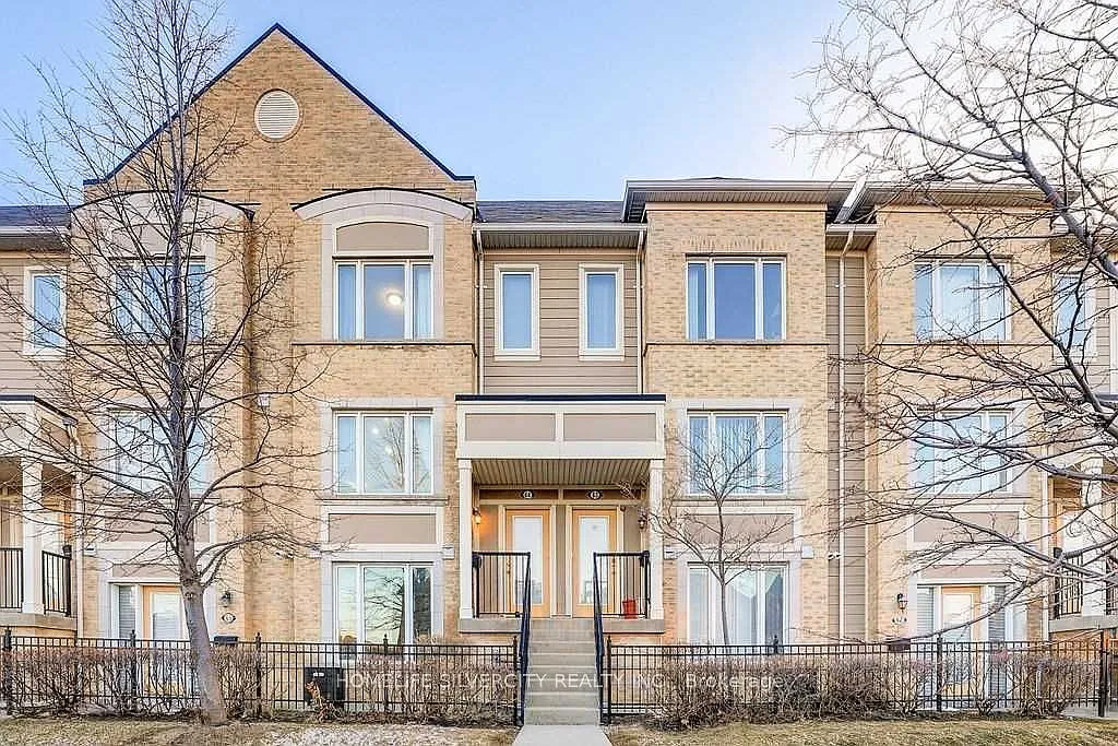 2 bed, $2,850 — Photo 1