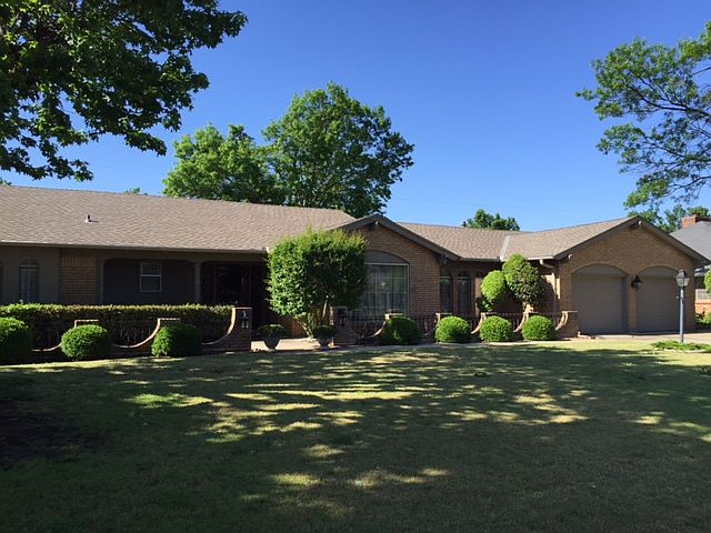 1st image of 2916 Middlesex Dr