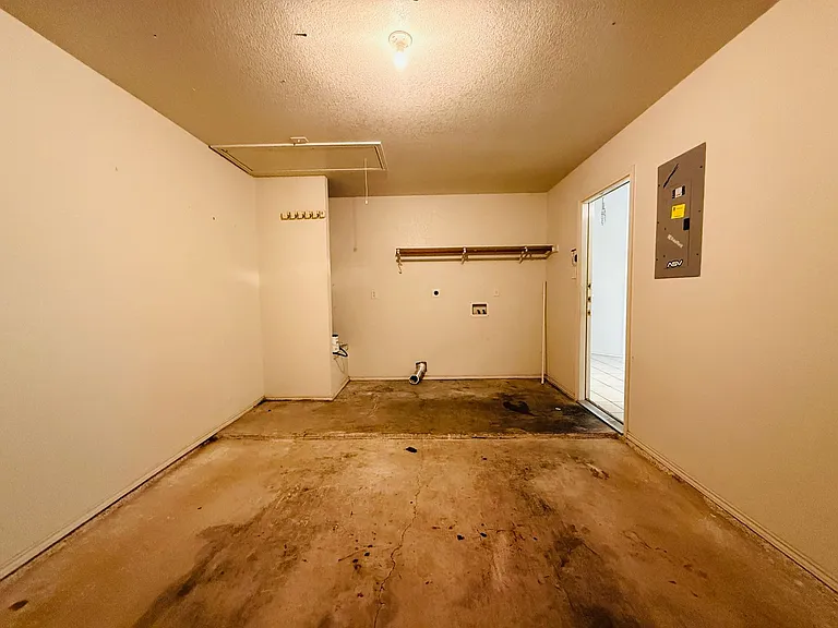 311 Jeff Gordon Dr #A — Photo 10