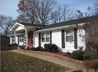 4715 Ridgecrest Rd, Hixson, TN 37343