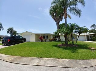 2705 Bora Bora Pl, Holiday, FL 34691