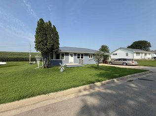 639 Main St, Holy Cross, IA 52053