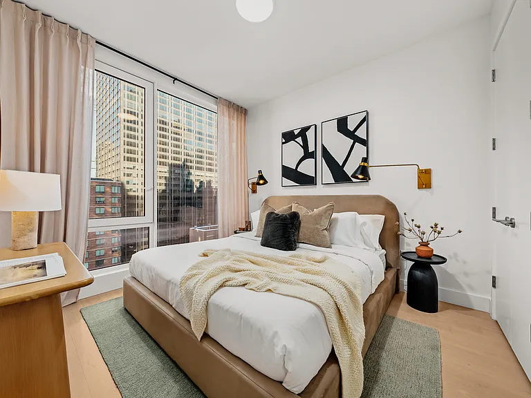 250 W 49th St #52001 — Photo 10