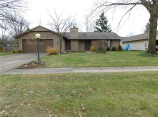 10783 Creek Moss Ln, Strongsville, OH 44149
