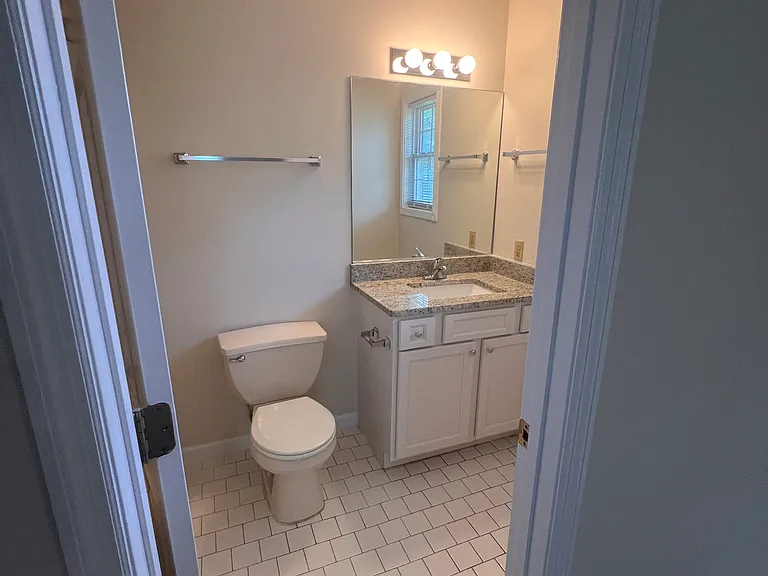 1108 Westport Ct — Photo 5