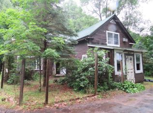 24 S Hillside Street, Roxbury, ME 04275
