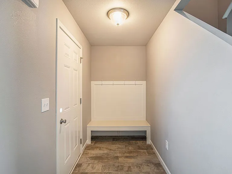 188 Primrose Ln — Photo 10
