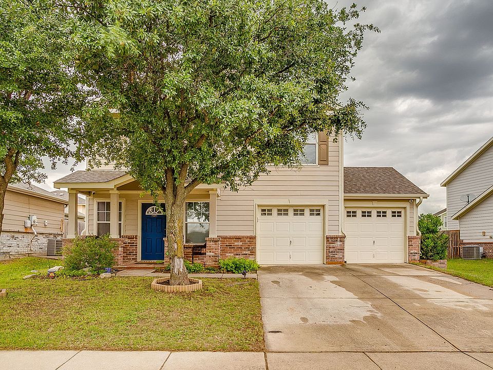 1st image of 3028 Wakecrest Dr