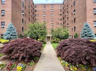 208 Anderson St APT S5D, Hackensack, NJ 07601