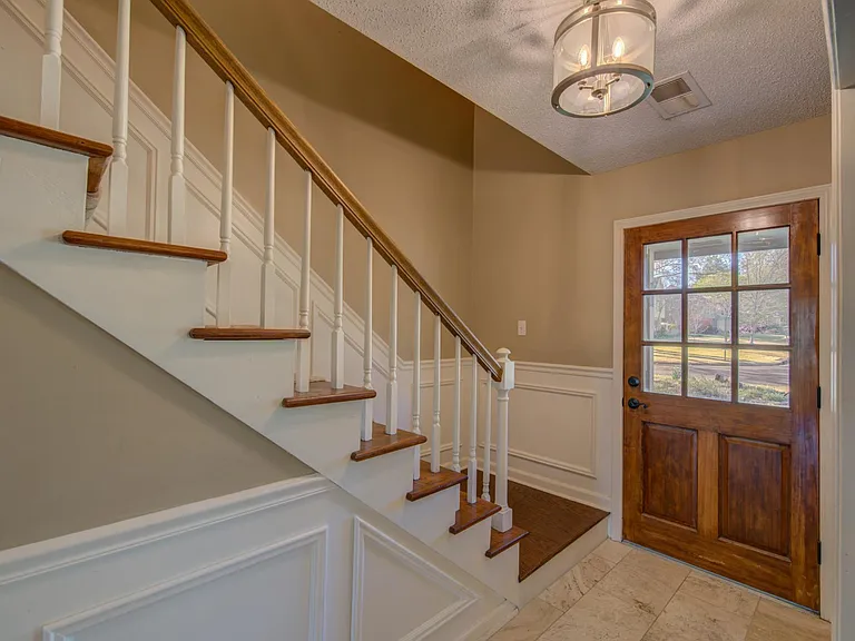 8084 Dogwood Villa Dr — Photo 20